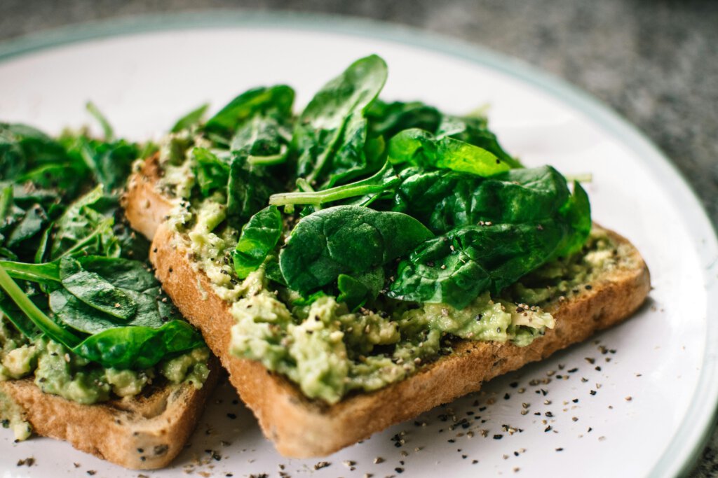 Groen, gezond broodje voor op je werk: makkelijk om mee te nemen in je lunch box